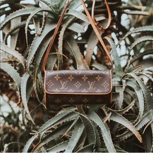 Authentic LV Pochette Twin Crossbody